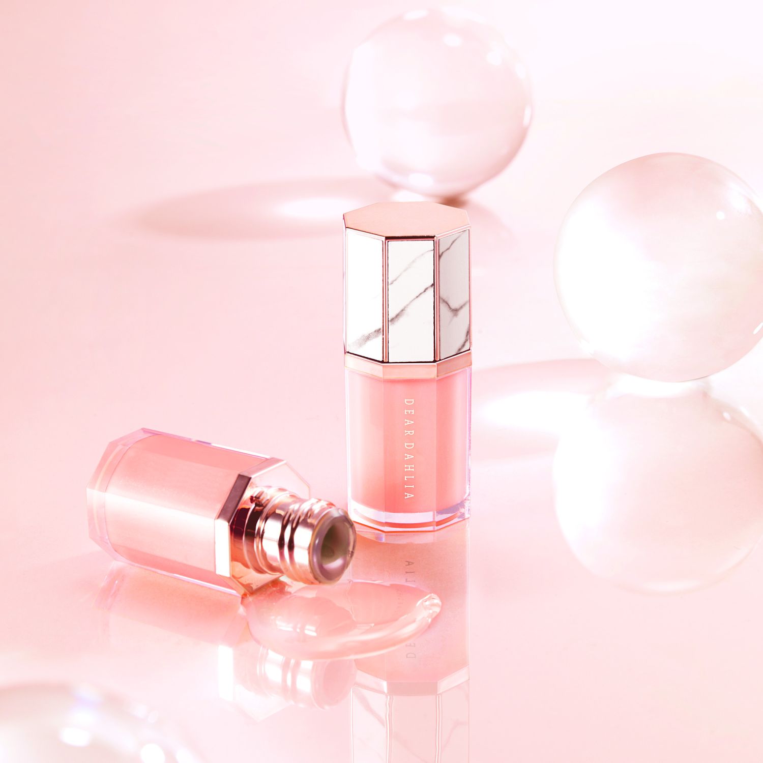 Paradise aurora shine lip treatment