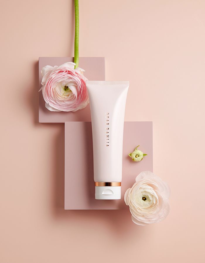 Dear dahlia heavenly facial cleanser