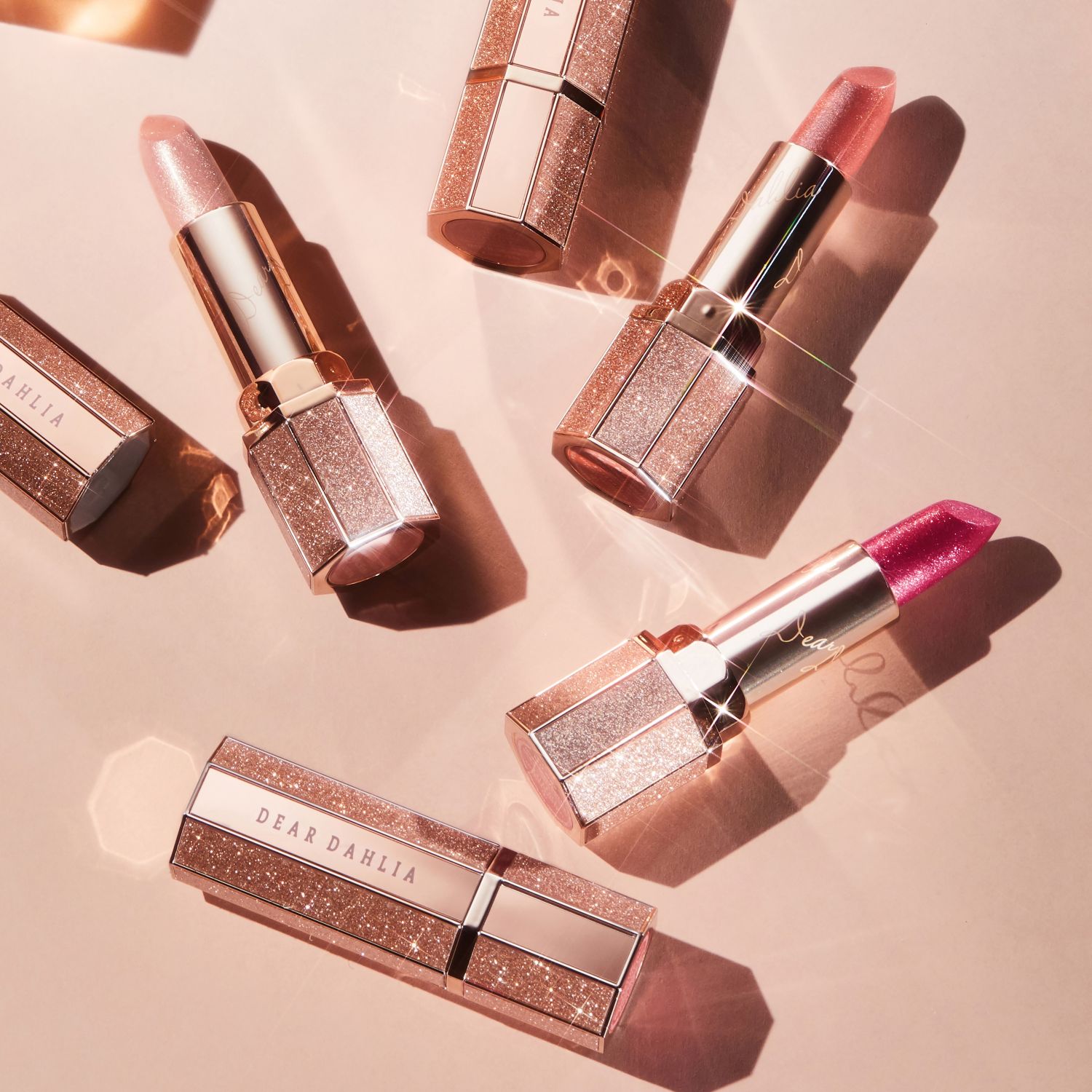 Allure shine lustrous lip plumper