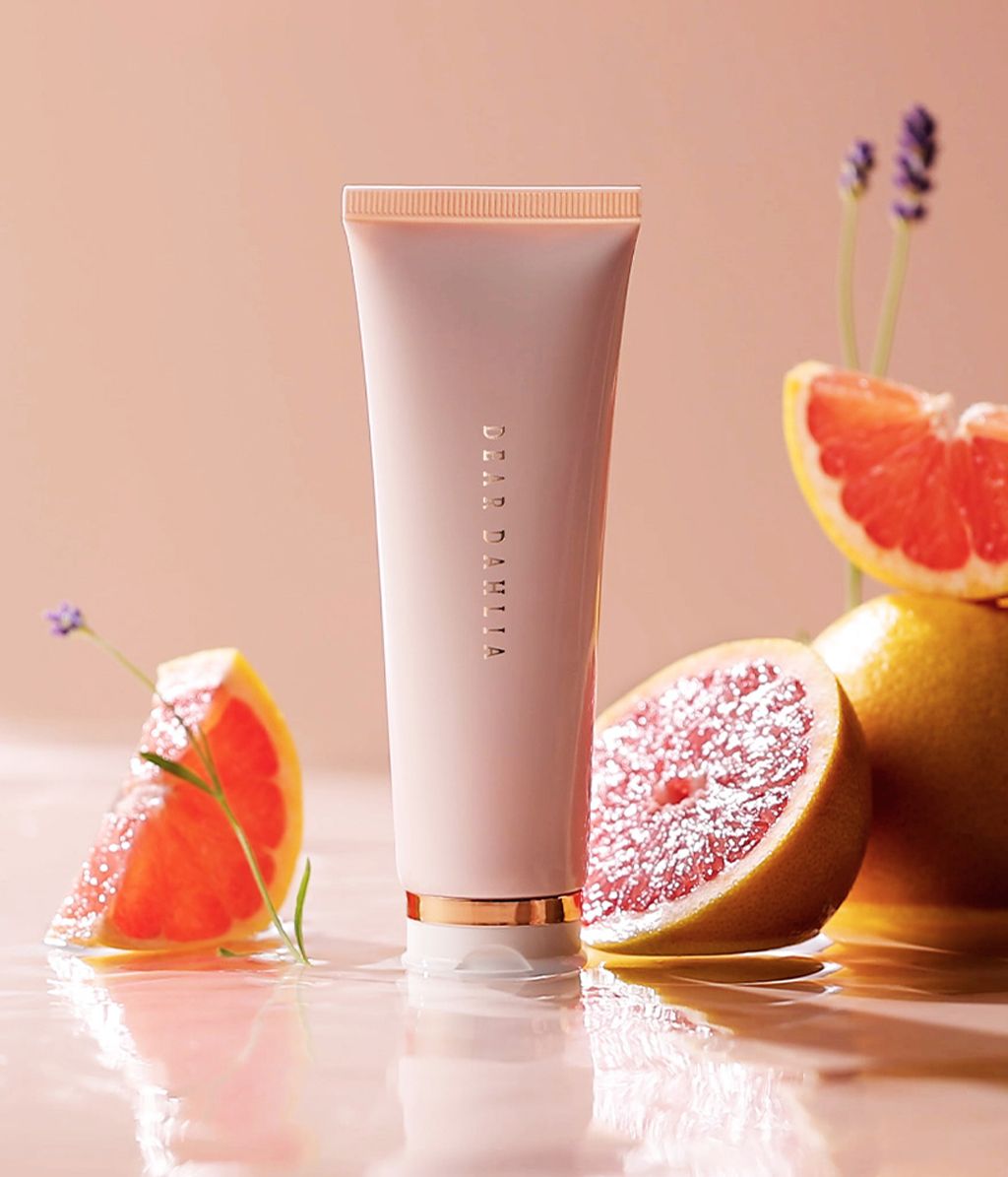 Dear dahlia heavenly facial cleanser