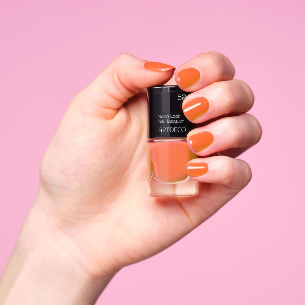 Neon Look Nail Lacquer